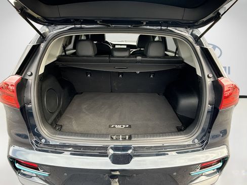 Used 2022 Kia Niro EX Premium w/ Cold Weather Package image 26