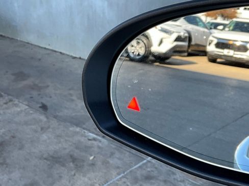 Used 2024 Mercedes-Benz GLC 300 4MATIC image 21