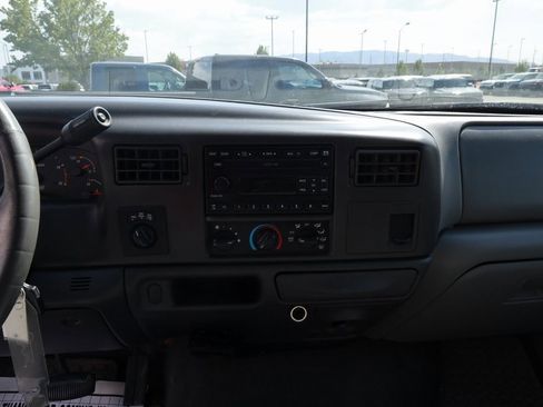 Used 2003 Ford F250 King Ranch image 16