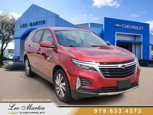 Used 2023 Chevrolet Equinox LT FWD image 2