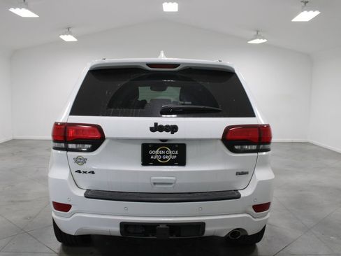 Used 2022 Jeep Grand Cherokee Laredo X AWD/4WD image 8