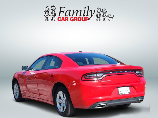 Used 2022 Dodge Charger SXT RWD image 3