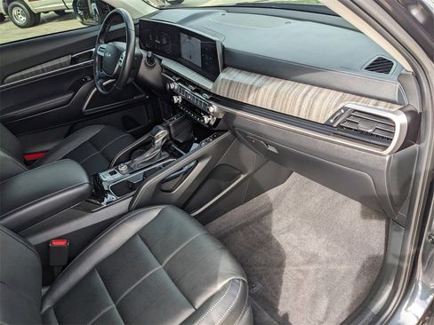 Certified 2024 Kia Telluride EX image 15