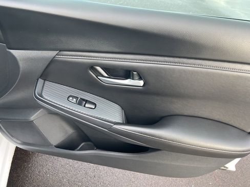 Certified 2024 Nissan Sentra SV image 22