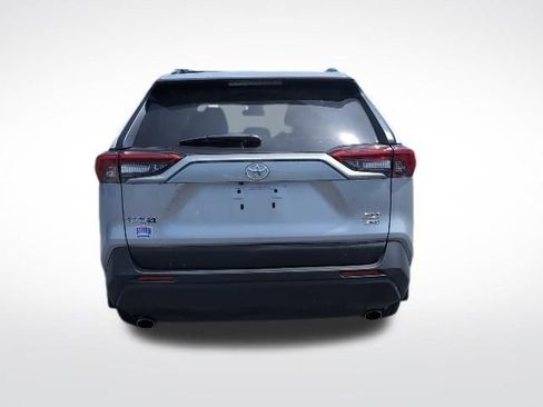 Certified 2022 Toyota RAV4 XLE AWD/4WD image 6