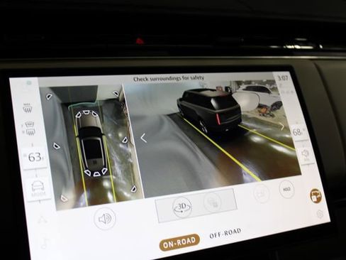 Used 2025 Land Rover Range Rover SE image 27