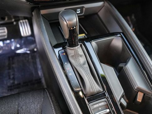 Used 2025 Honda Accord Sport image 19
