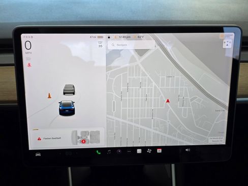 Used 2018 Tesla Model 3 Long Range RWD image 5
