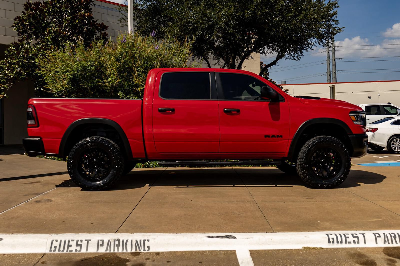 Used 2021 RAM 1500 Rebel AWD/4WD image 11