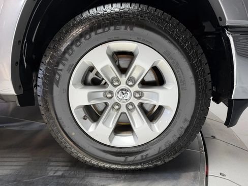 Used 2020 RAM 1500 Laramie AWD/4WD image 7
