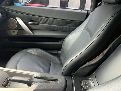 Used 2004 BMW Z4 2.5i image 19