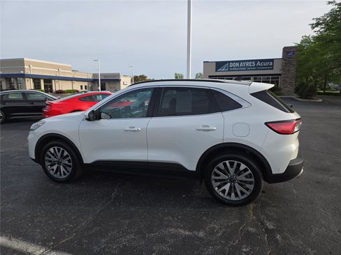 Used 2021 Ford Escape Titanium AWD/4WD image 26