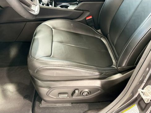 Used 2024 Jeep Grand Cherokee Limited w/ Trailer Tow Package image 19