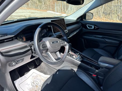 Used 2022 Jeep Compass Trailhawk w/ Trailhawk Convenience Group image 15