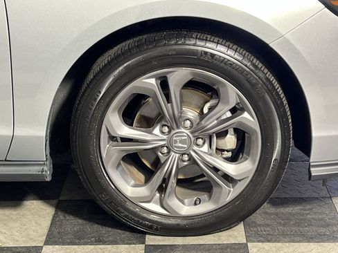 Used 2024 Honda Accord EX image 17