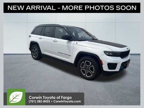 Used 2024 Jeep Grand Cherokee Trailhawk AWD/4WD image 1