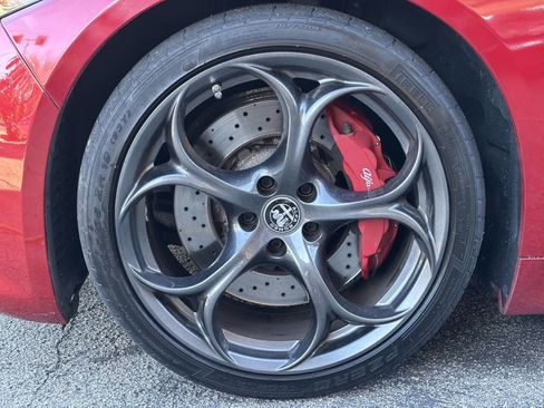 Used 2017 Alfa Romeo Giulia Quadrifoglio image 26