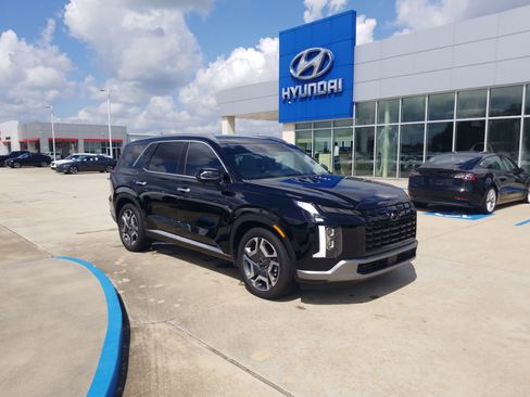 Used 2025 Hyundai Palisade Limited image 1