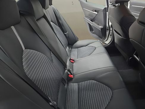 Used 2024 Toyota Camry SE FWD image 16