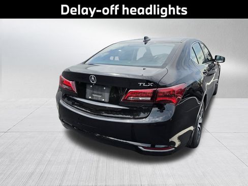 Used 2016 Acura TLX w/ Technology Package FWD image 11