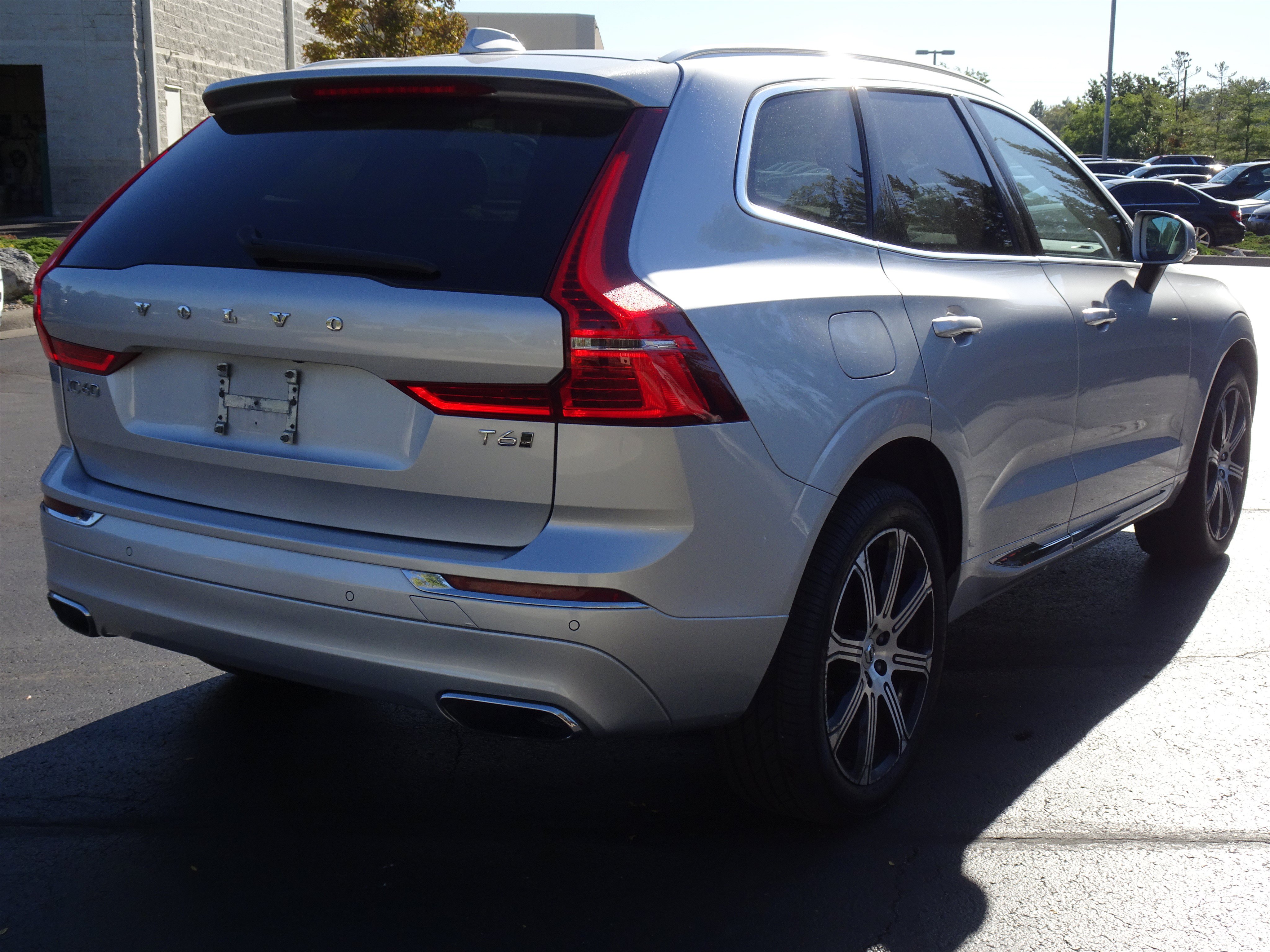 Used 2021 Volvo XC60 T6 Inscription AWD/4WD image 6