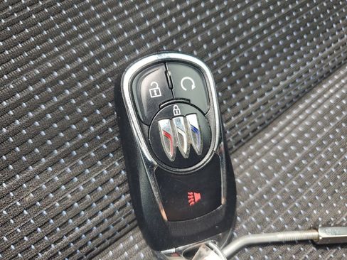 Used 2024 Buick Envista Preferred w/ Convenience I Package FWD image 23