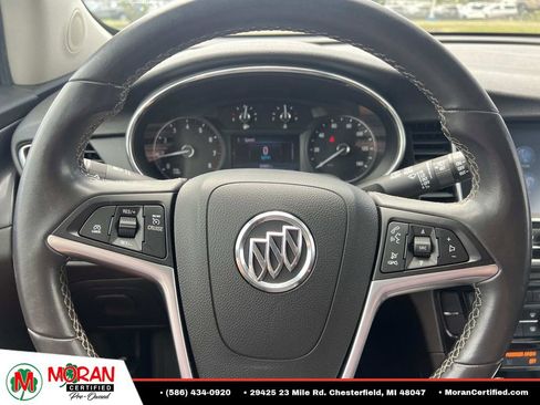 Used 2021 Buick Encore Preferred AWD/4WD image 18