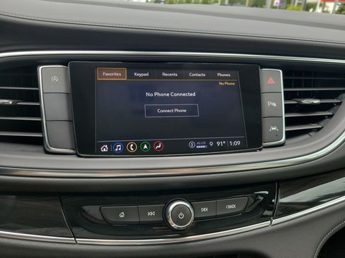 Used 2023 Buick Enclave Essence w/ Experience Buick Package FWD image 23