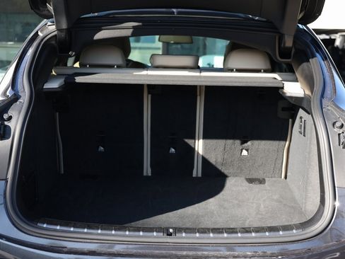 Used 2025 BMW X4 xDrive30i image 8