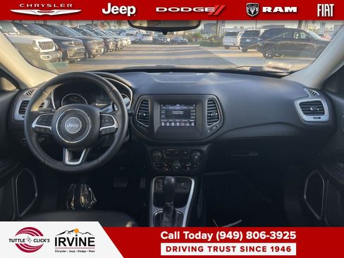 Used 2019 Jeep Compass Latitude image 12