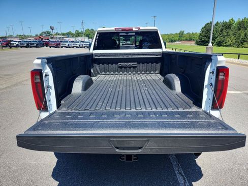 New 2026 GMC Sierra 3500 SLE w/ SLE Value Package AWD/4WD image 10
