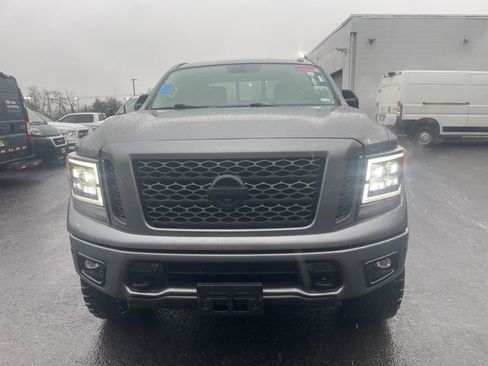 Used 2019 Nissan Titan PRO-4X w/ Pro-4x Convenience Package image 9