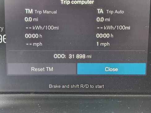 Certified 2023 Volvo XC40 Recharge Ultimate w/ Protection Package Premier image 26