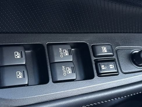 Used 2017 Subaru Legacy 2.5i Limited AWD/4WD image 38
