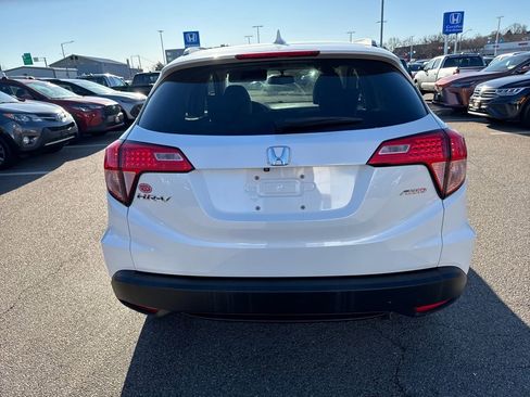 Used 2018 Honda HR-V EX-L image 6