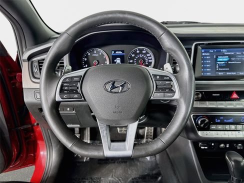 Used 2019 Hyundai Sonata Sport FWD image 13