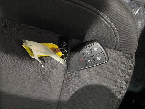 Used 2025 Chevrolet Silverado 2500 LT w/ Convenience Package image 39