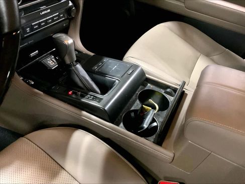 Used 2023 Lexus GX 460 Premium image 16