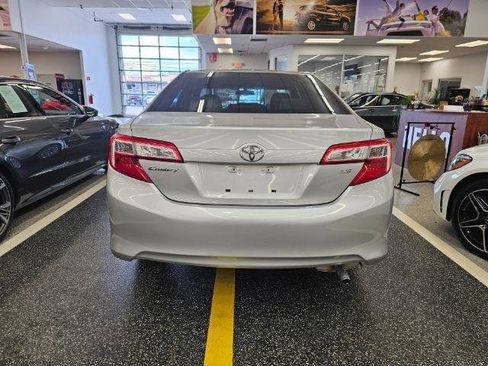 Used 2012 Toyota Camry LE FWD image 5