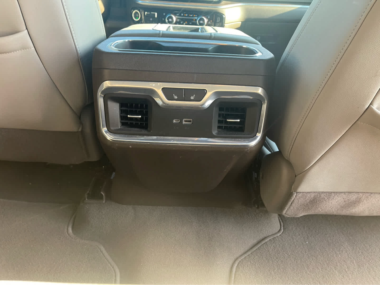 Used 2022 GMC Sierra 1500 SLT w/ SLT Premium Plus Package AWD/4WD image 29