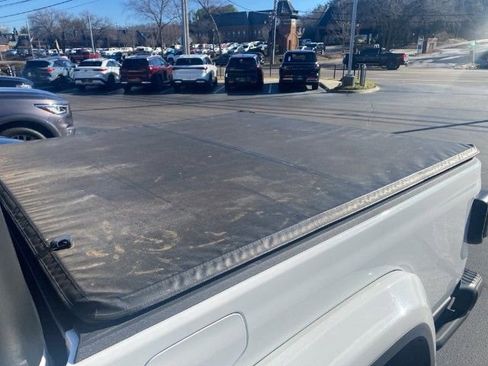 Used 2020 Jeep Gladiator Rubicon image 11