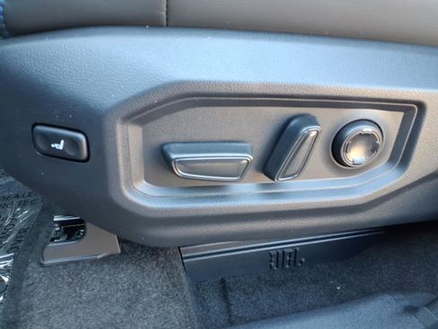 New 2026 Toyota Tundra Platinum image 10