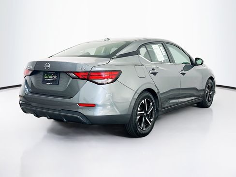 Used 2024 Nissan Sentra SV FWD image 9