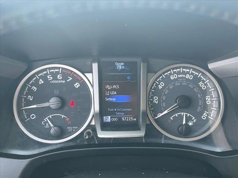 Certified 2021 Toyota Tacoma SR5 image 12