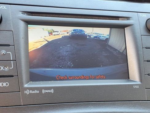 Used 2013 Toyota Prius Three image 8