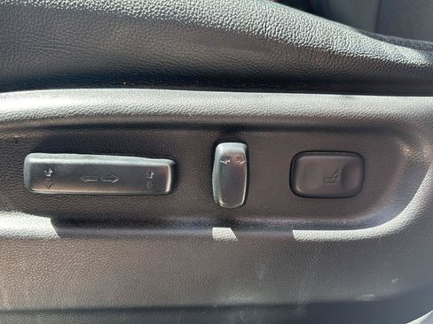 Used 2021 Honda Pilot Black Edition image 3