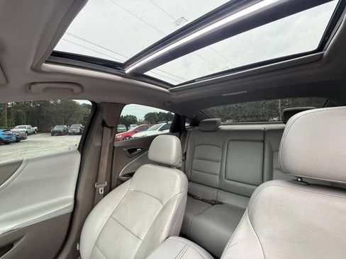 Used 2016 Chevrolet Malibu LT w/ Leather Package FWD image 13
