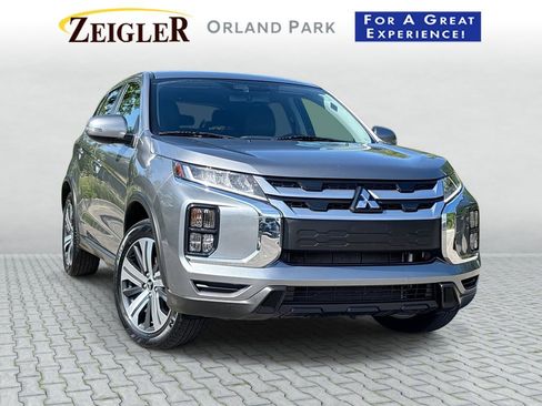 Used 2024 Mitsubishi Outlander Sport SE AWD/4WD image 1