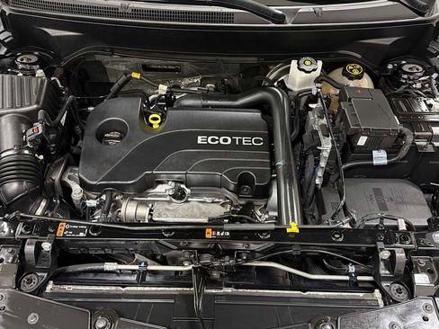 Used 2022 Chevrolet Equinox RS w/ RS Leather Package image 31