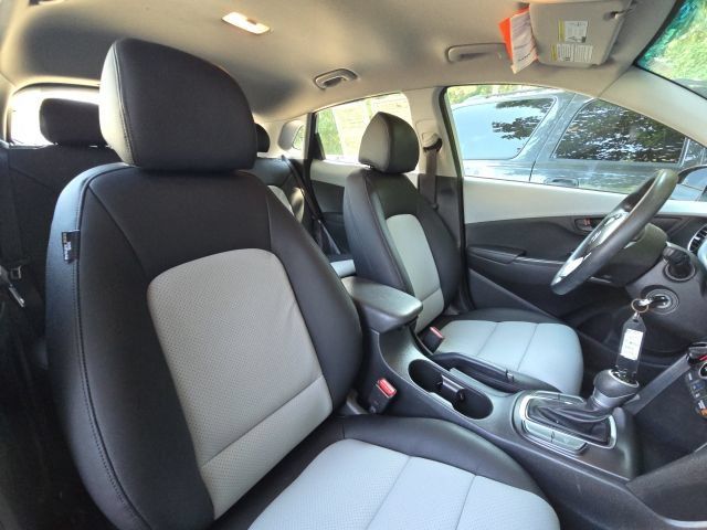 Used 2020 Hyundai Kona SE w/ Cargo Package FWD image 18